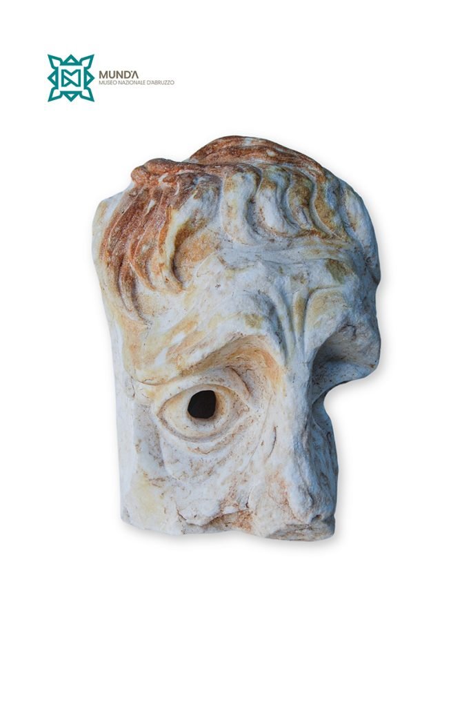 immagine per Frammento di maschera teatrale di personaggio tragico