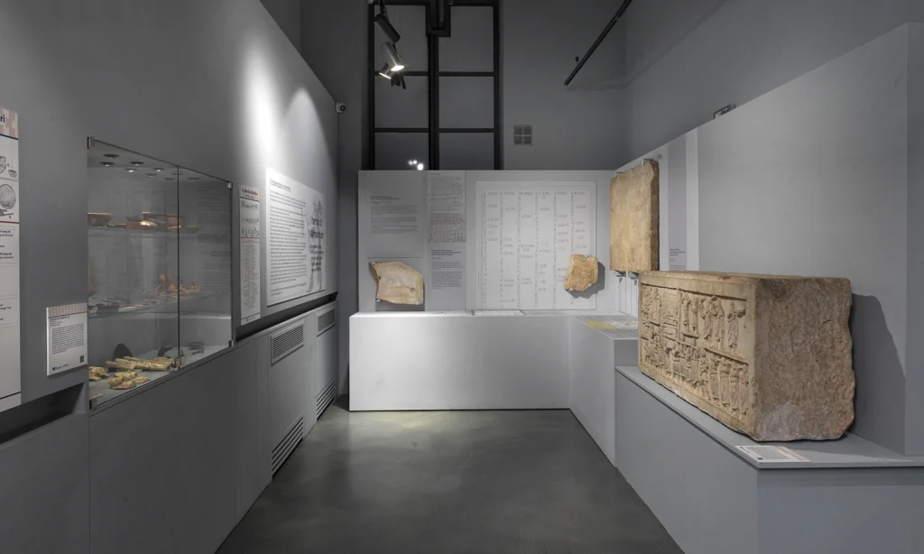 immagine per Sala A, sezione archeologica - Ex Mattatoio