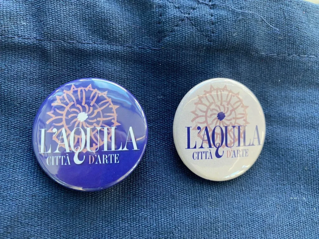 Immagine per spille munda