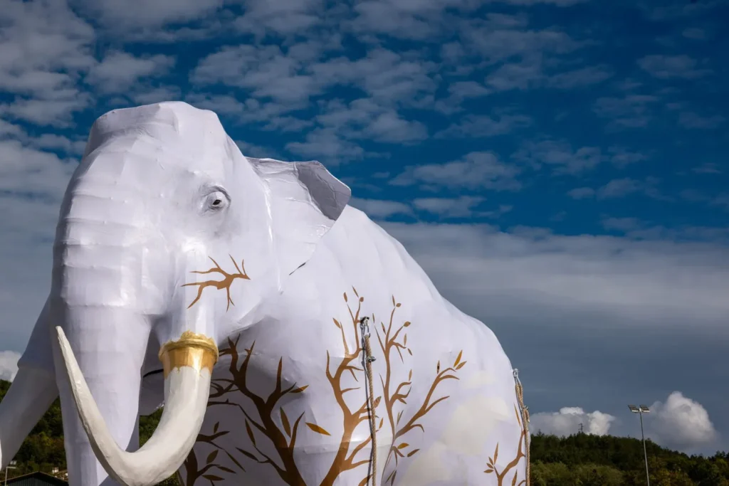 immagine per Calendario del viaggio del mammut di cartapesta del progetto “Terre sonanti – Il Mammut”